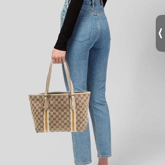 Gucci canvas tote with charm - Picture 7 of 15